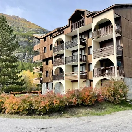 Nice 37M Near The Center Of La Salle-Les-Alpes Buitenkant foto